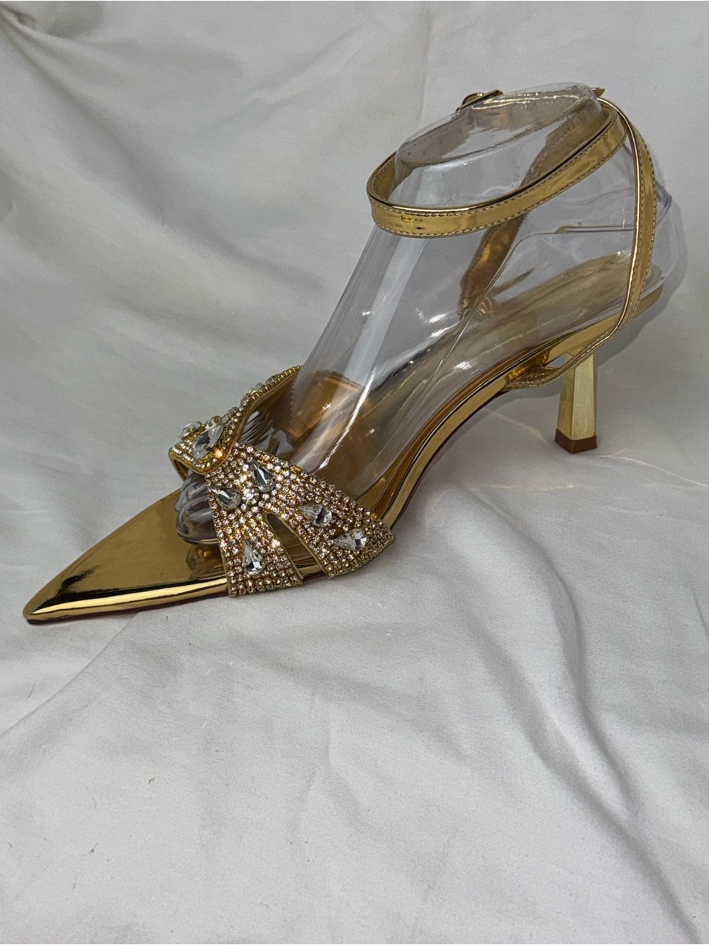 Azalea Wang Gold Rhinestone Bow Pointed Toe Heels Size 8.5 NEW